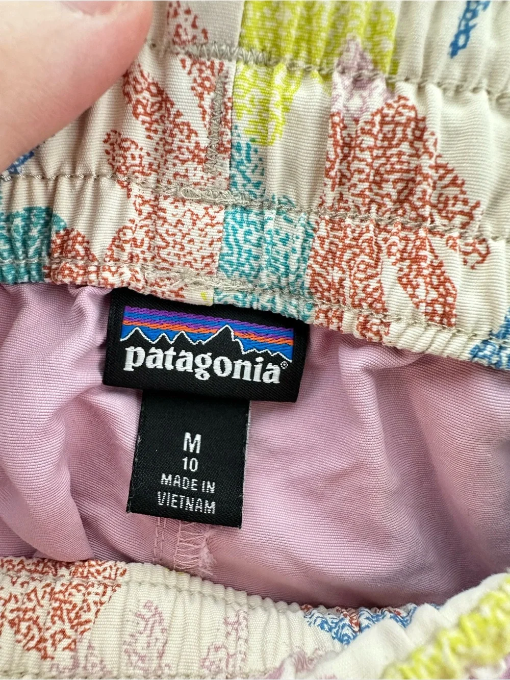 Patagonia Girls Costa Rica Baggies Shorts 3” Milkweed Mauve Pink Floral M 10